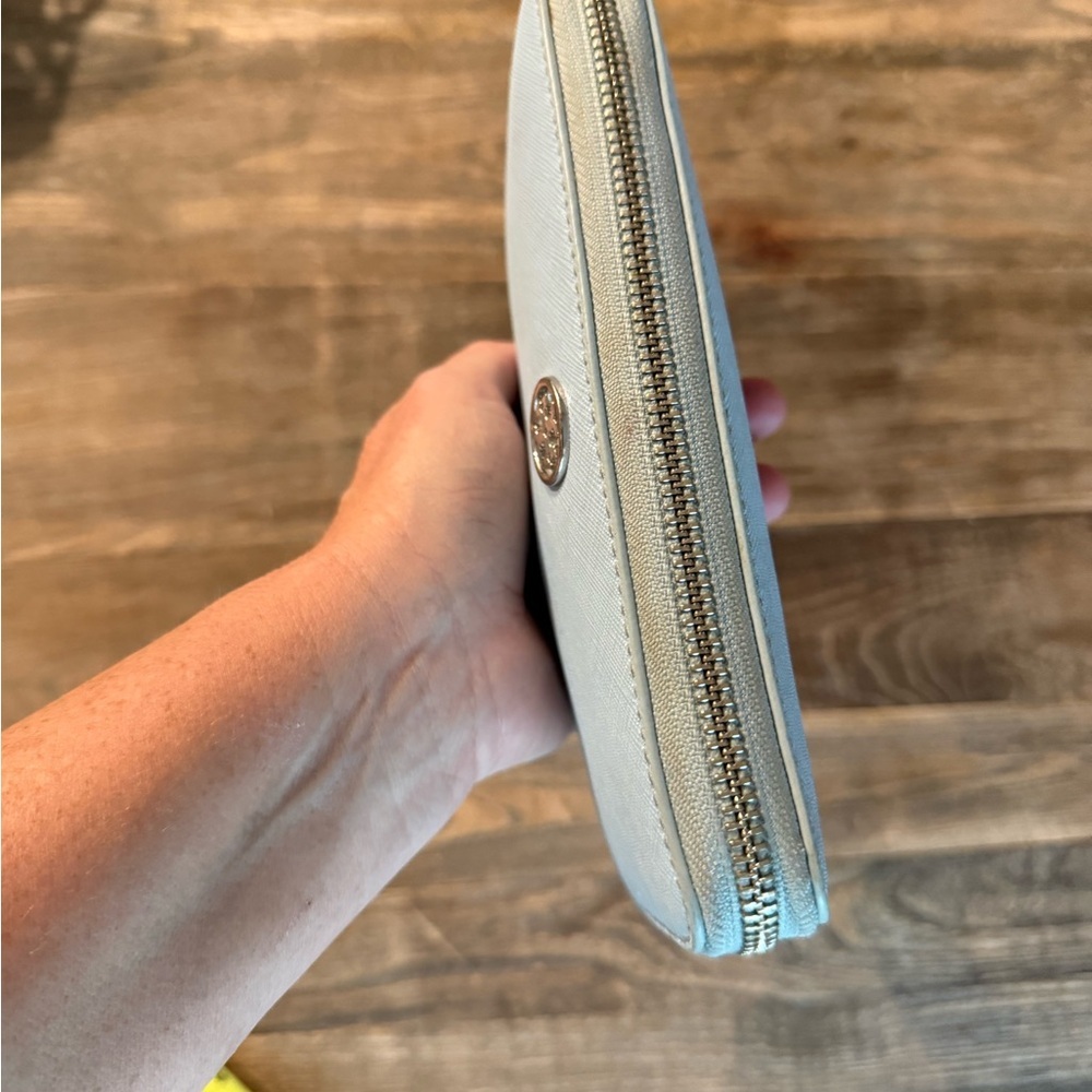 Tory Burch Sky Blue Zip Wallet - Picture 6 of 13